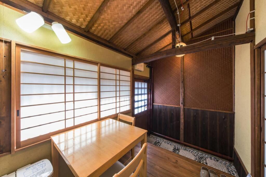 Shirakawa Cottage