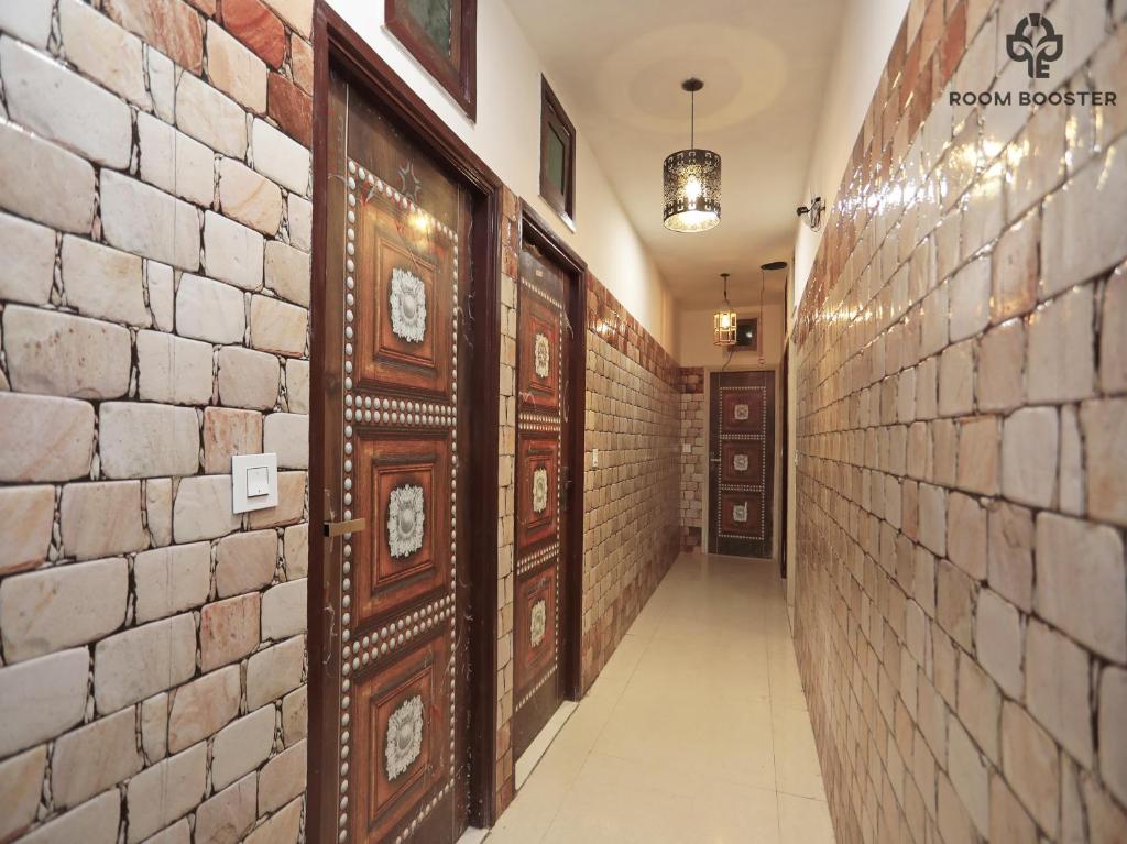 フロント・ロビー