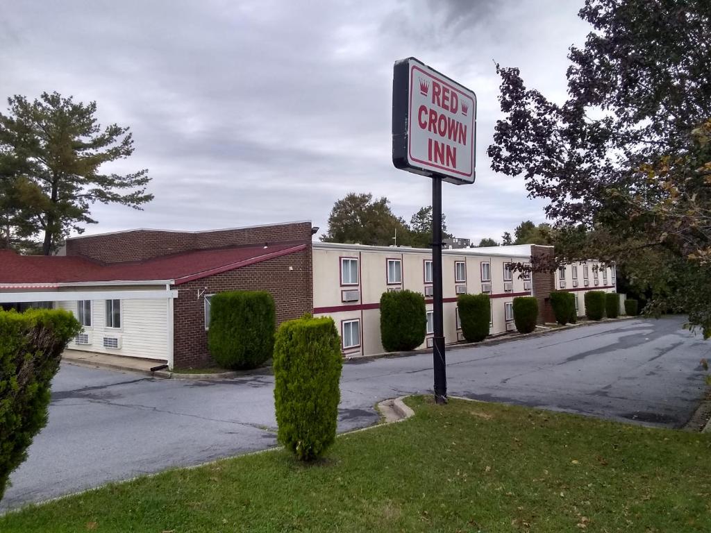 Red Crown Inn — Hotel in Russett (MD)