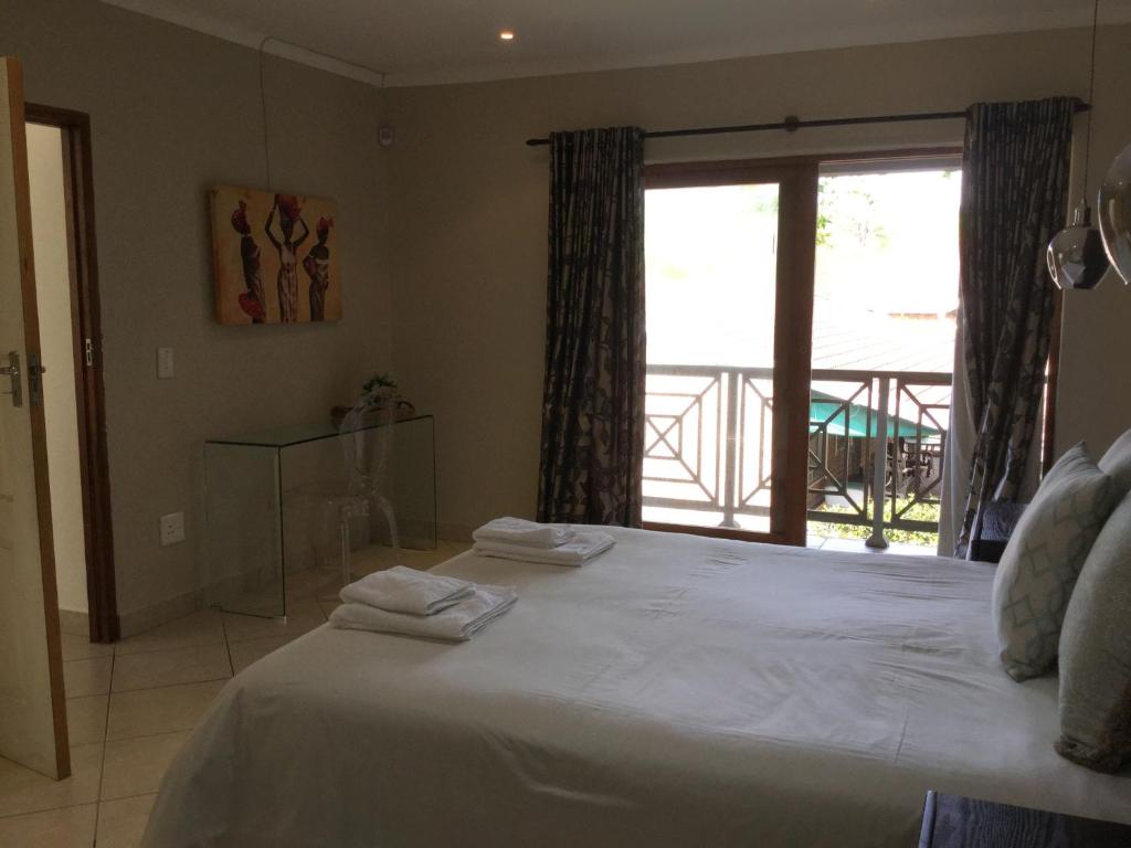 Shais Beach Getaway photo