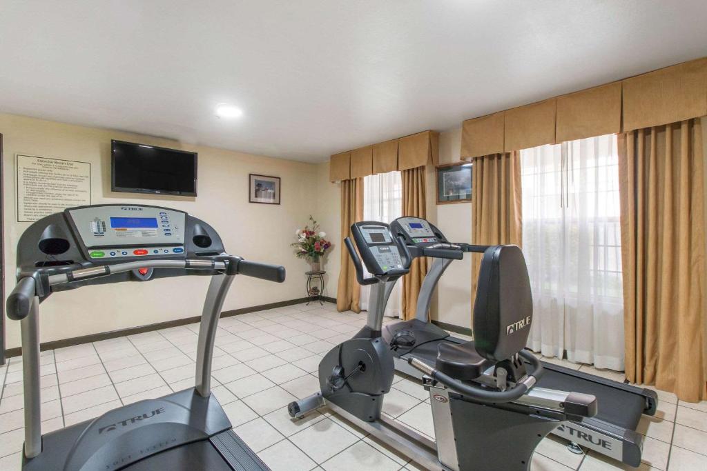 Quality Inn & Suites Crescent City Redwood Coast photo