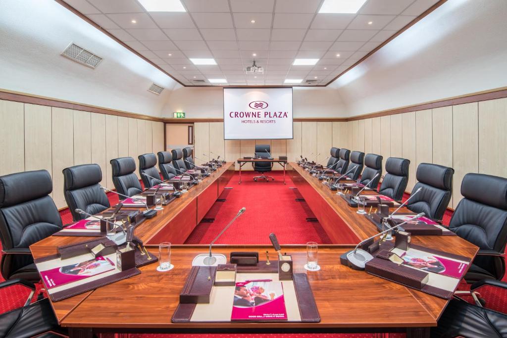Sala de reuniões / Salões de baile