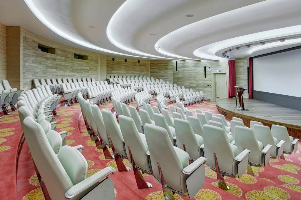 Sala de reuniões / Salões de baile