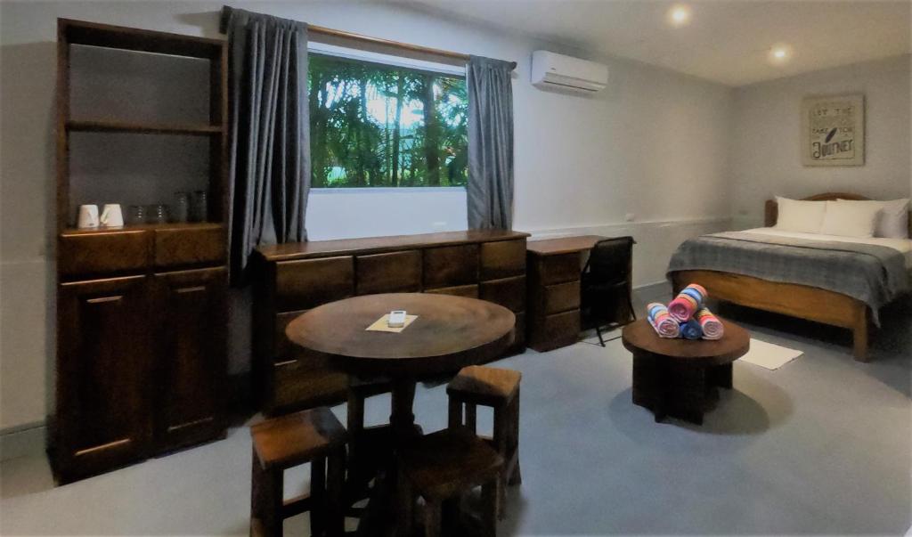 Studio with Garden View