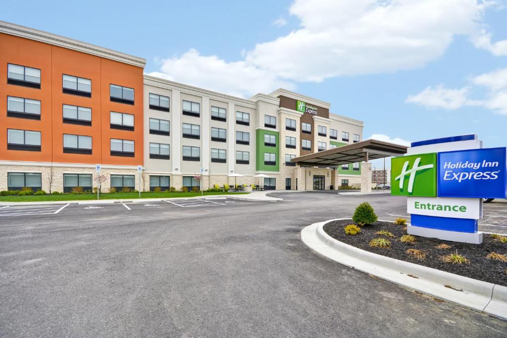 Holiday Inn Express Evansville photo