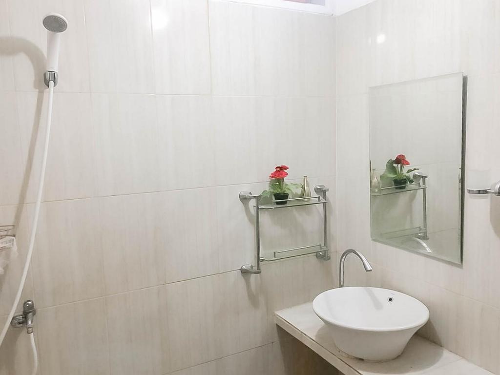 Rumah Panggung Guest House Syariah RedPartner photo