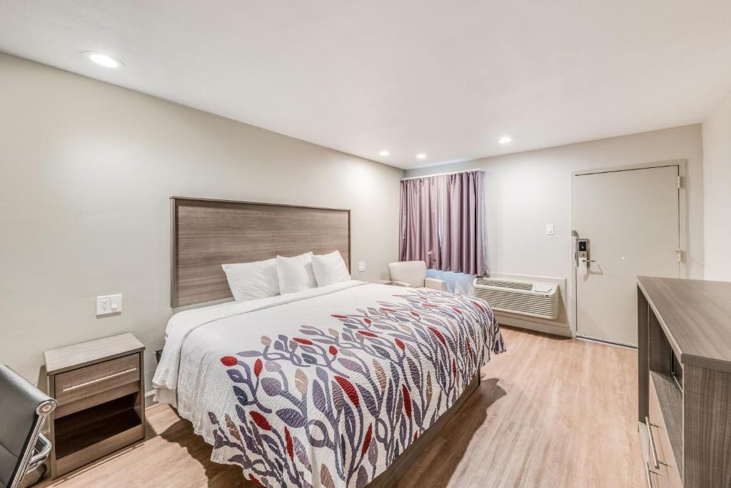 Texan Inn Lewisville Photo 4