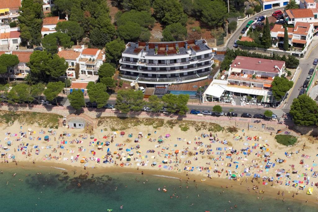 Vista Roses Mar - Canyelles Petites Platja photo