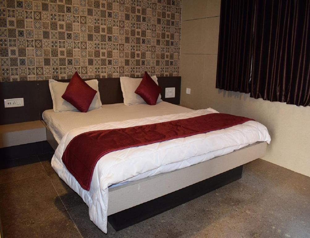 Sharmin Rose Cottage — Hotel in Saputara
