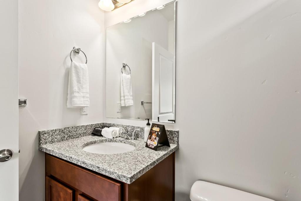 Gabrielle Townhomes photo