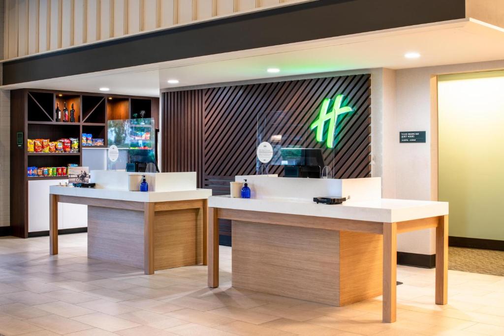 Holiday Inn Richland on the River photo