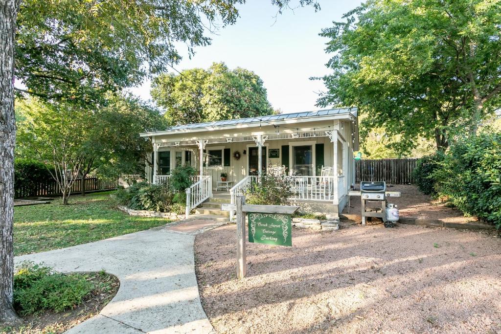 Creek Street Cottage