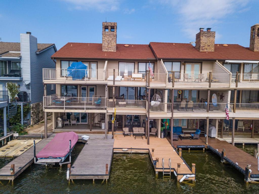 The Cove at Horseshoe Bay (TX) reviews, prices of Hotels