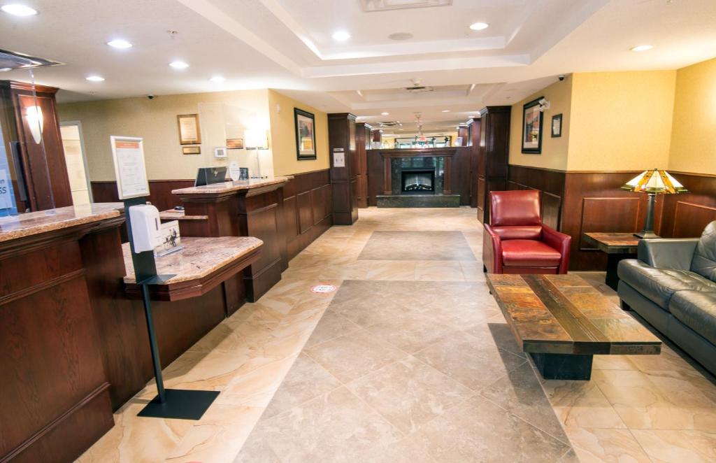 Holiday Inn Express Hotel & Suites Edson photo