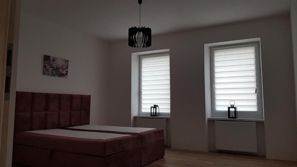 Avalon apart 1, Lehnice