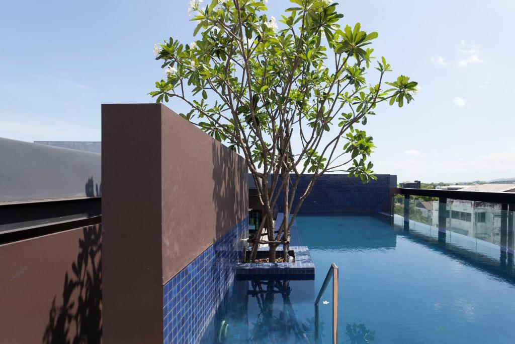 Cozy, Great location at heart of Nimman Rd. photo