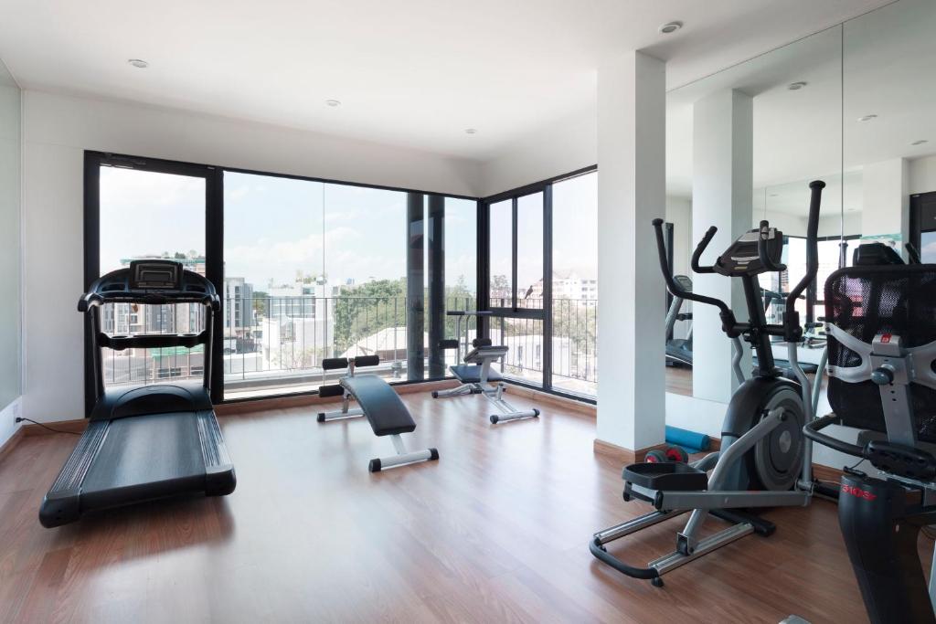 Cozy, Great location at heart of Nimman Rd. photo