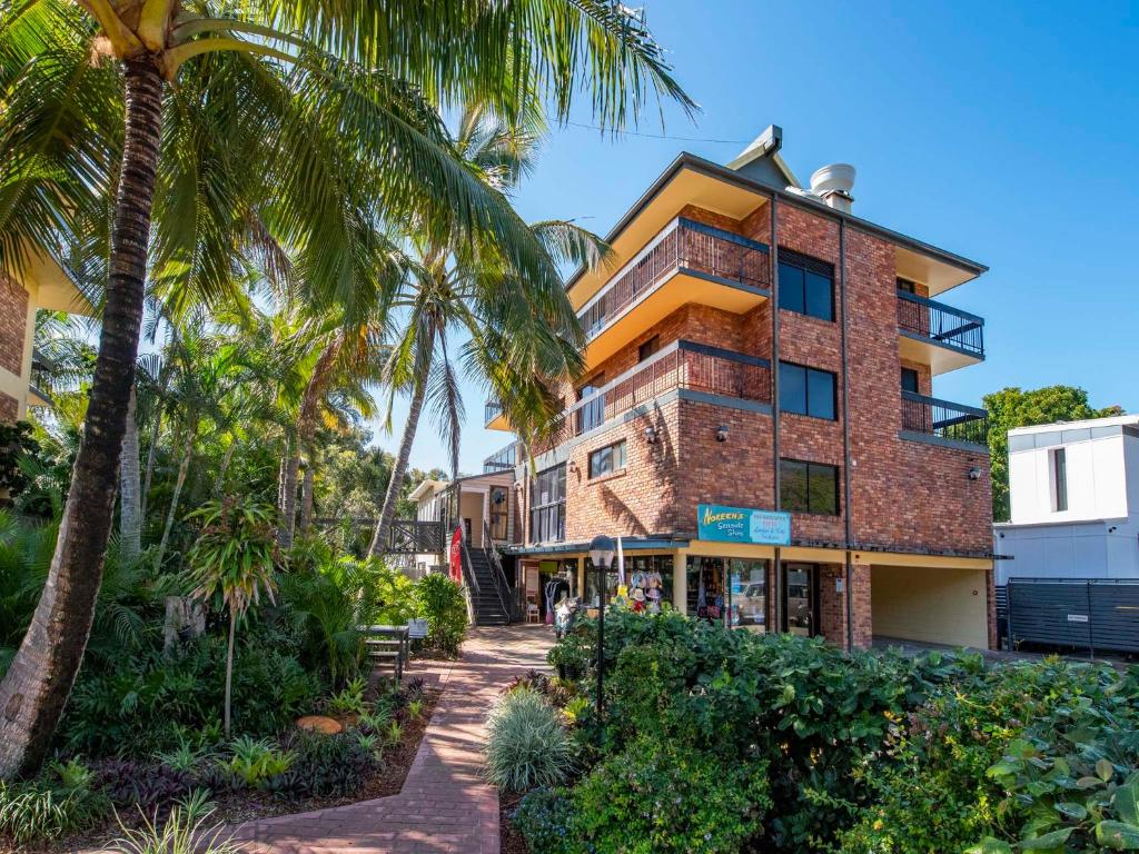 Anchorage on Straddie - Dining image