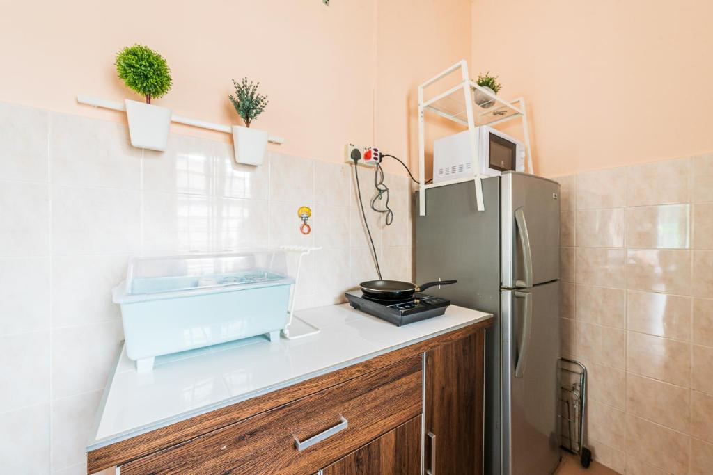 Tanjung Sepat 3 Bedrooms Cozy House for 8 Pax photo