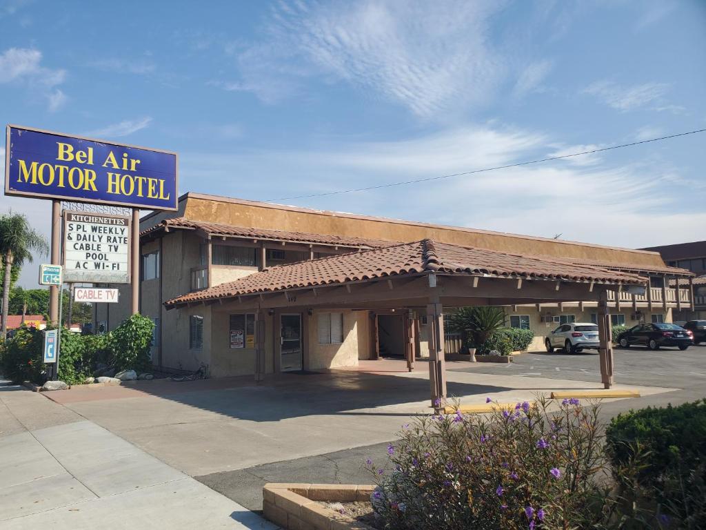 Bel Air Motor Hotel — Hotel in Tustin (CA)