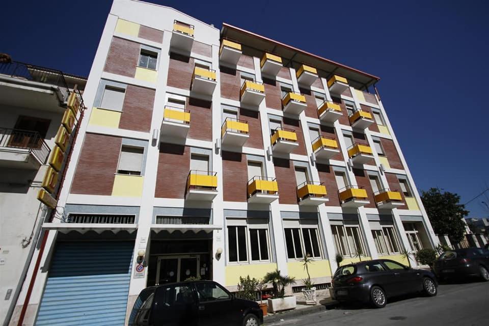 George Hotel — Hotel in Barcellona Pozzo di Gotto