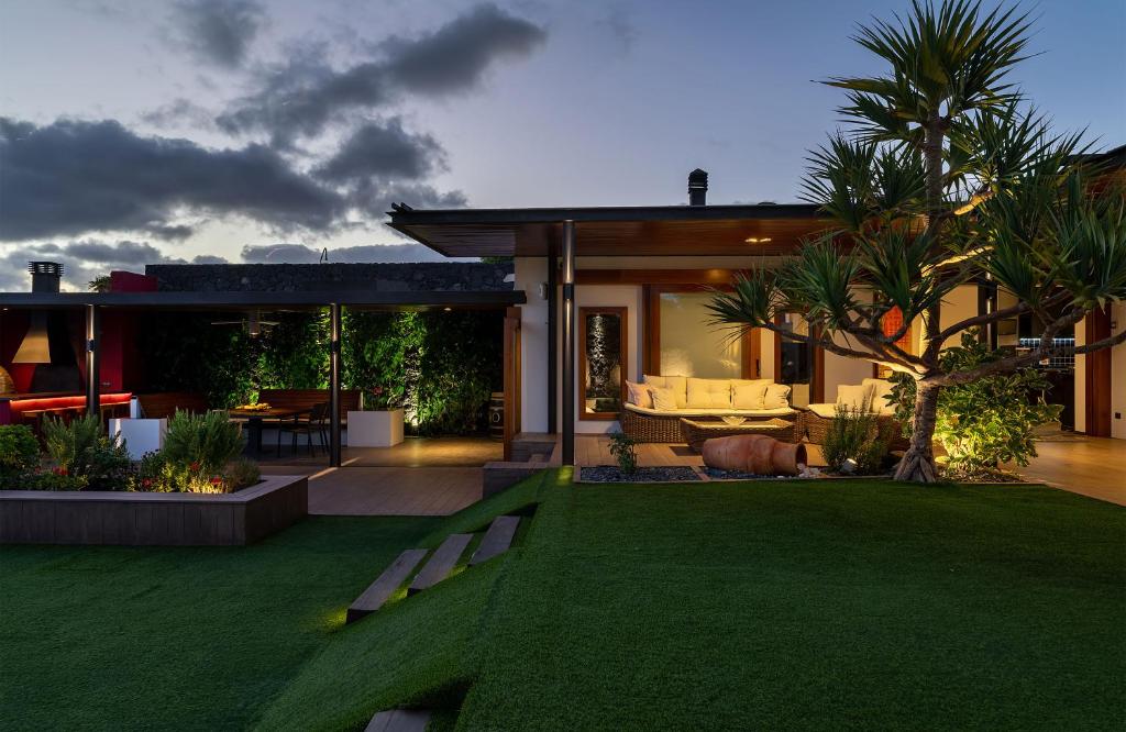 Luxury and Harmony House - 4