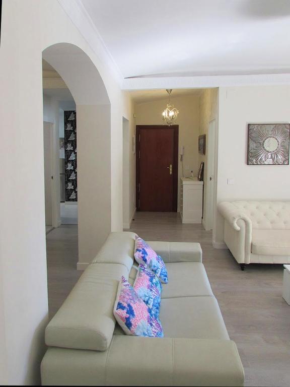 Apartamento a 50 metros de la playa malagueta con vistas al mar - 4
