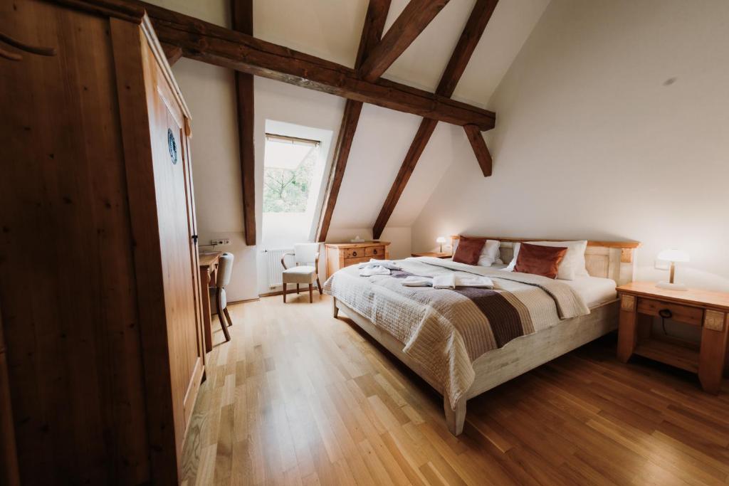 Hotel U Hrabenky — Hotel in Telc