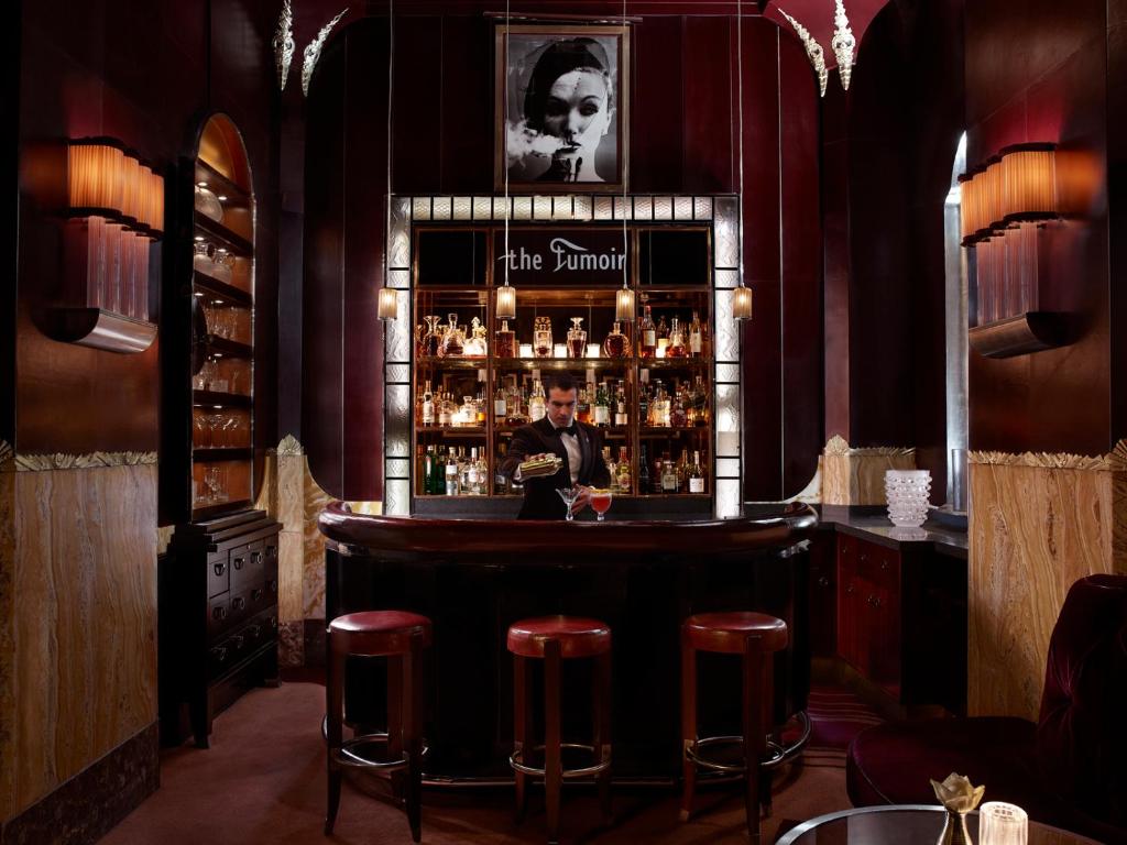 Bar/lounge