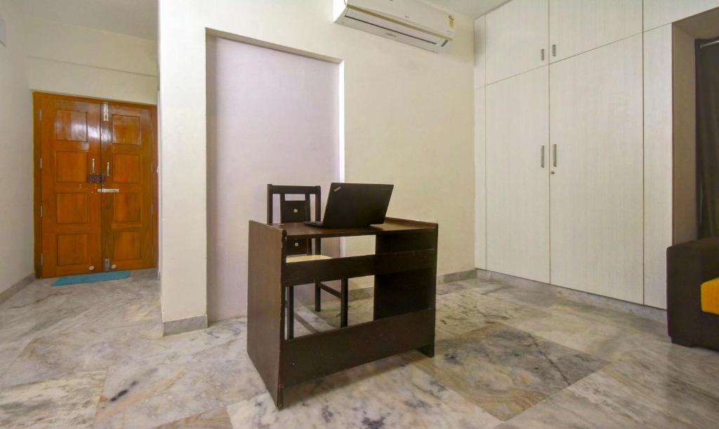 フロント・ロビー