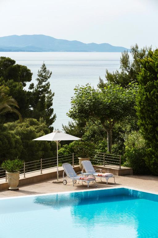 スイミングプール