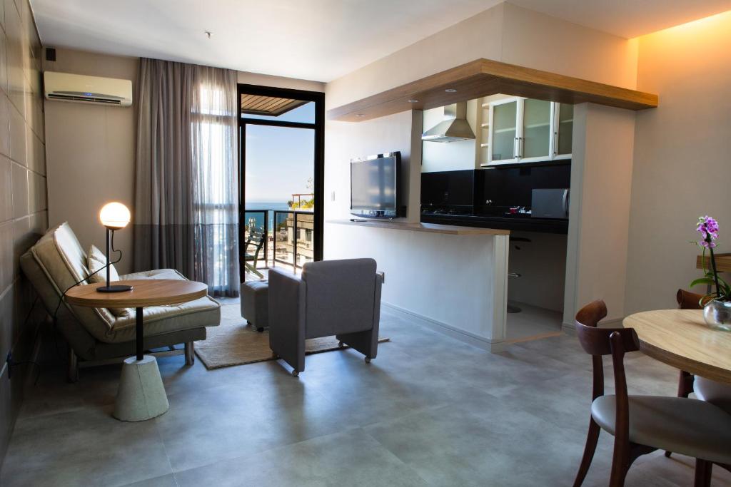 Suite with Balcony and Kitchen