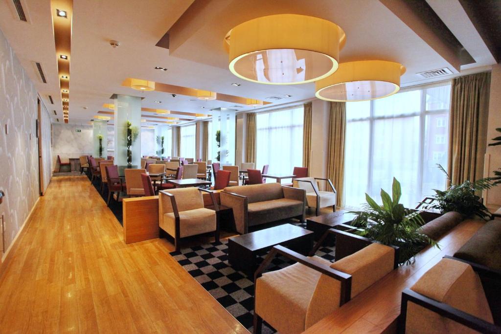 Holiday Inn Express Birmingham Redditch By IHG 会議室