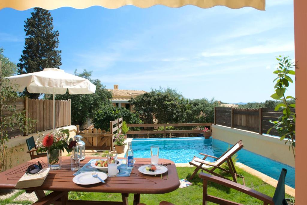 La Riviera Barbati Seaside Apartments & villas — Swimming pool in Barbati, Ionian Islands