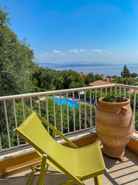 La Riviera Barbati Seaside Apartments & villas — Swimming pool in Barbati, Ionian Islands