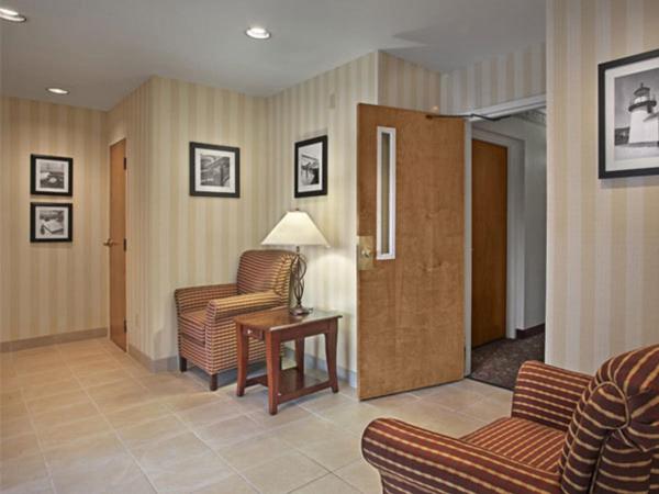 Rosemont Suites photo