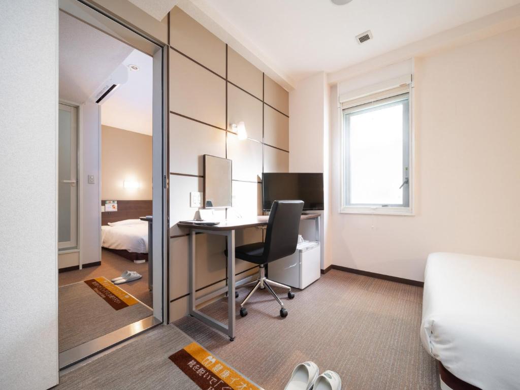 Super Hotel JR Fujiekimae Kinenkan