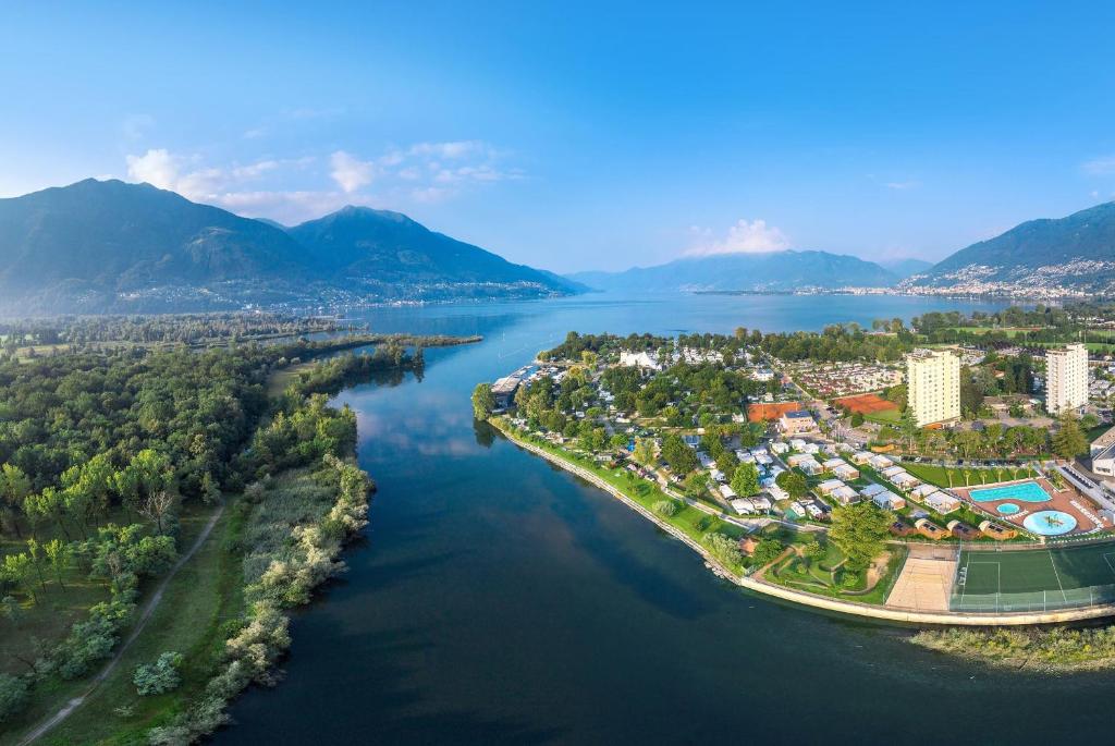 Campofelice Camping Village — Hotel in Locarno