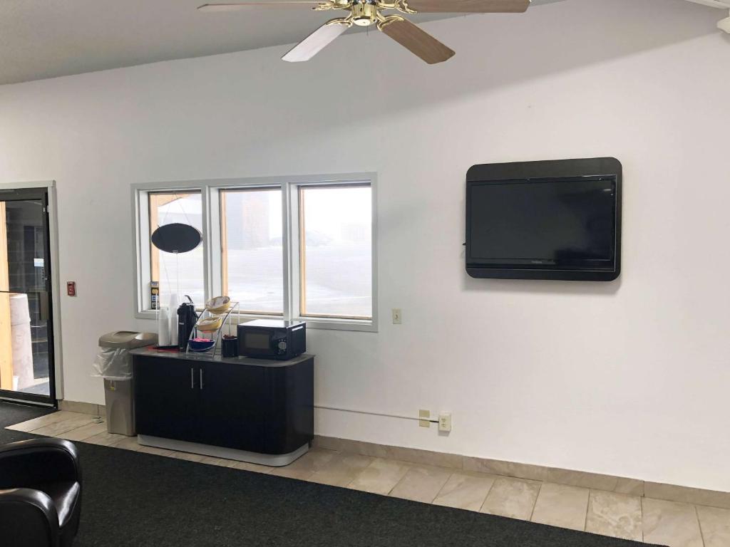 Motel 6 Missoula, Mt - Wye - Travel Plaza — Hotel in Missoula (MT)