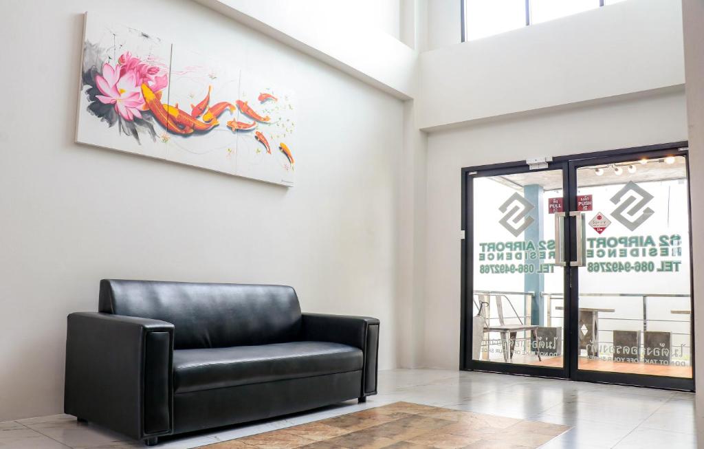 S2 Airport Residence photo