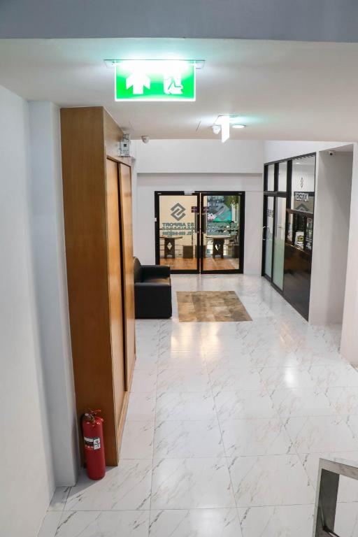 S2 Airport Residence photo