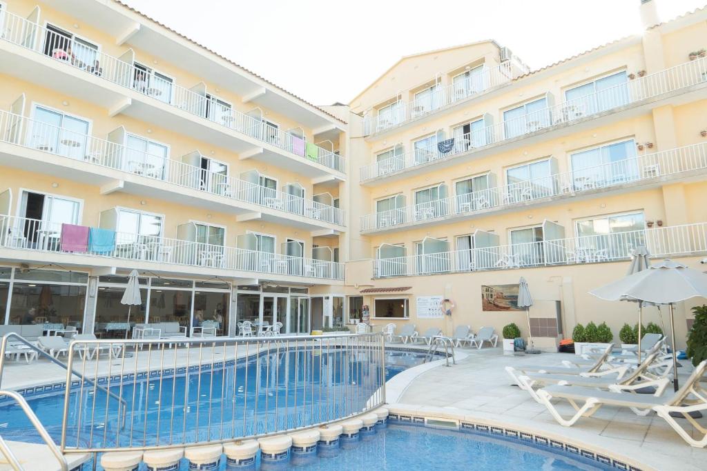 Hotel S'Agoita - 4