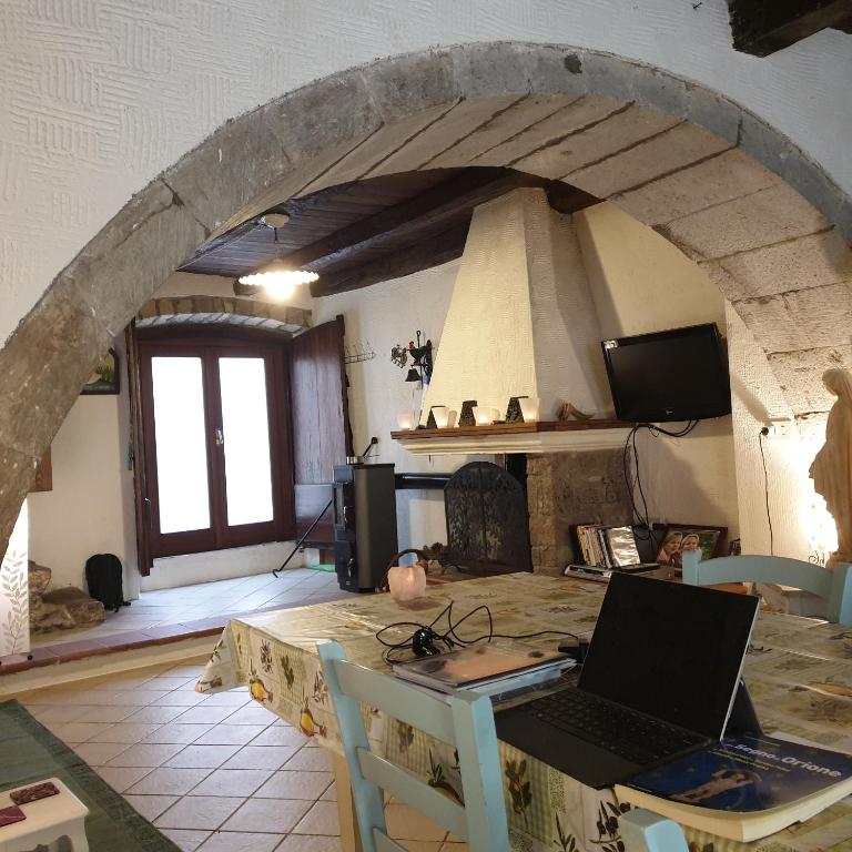 Sardinia Retreat Base is your 14th Century home with expert tips bild6