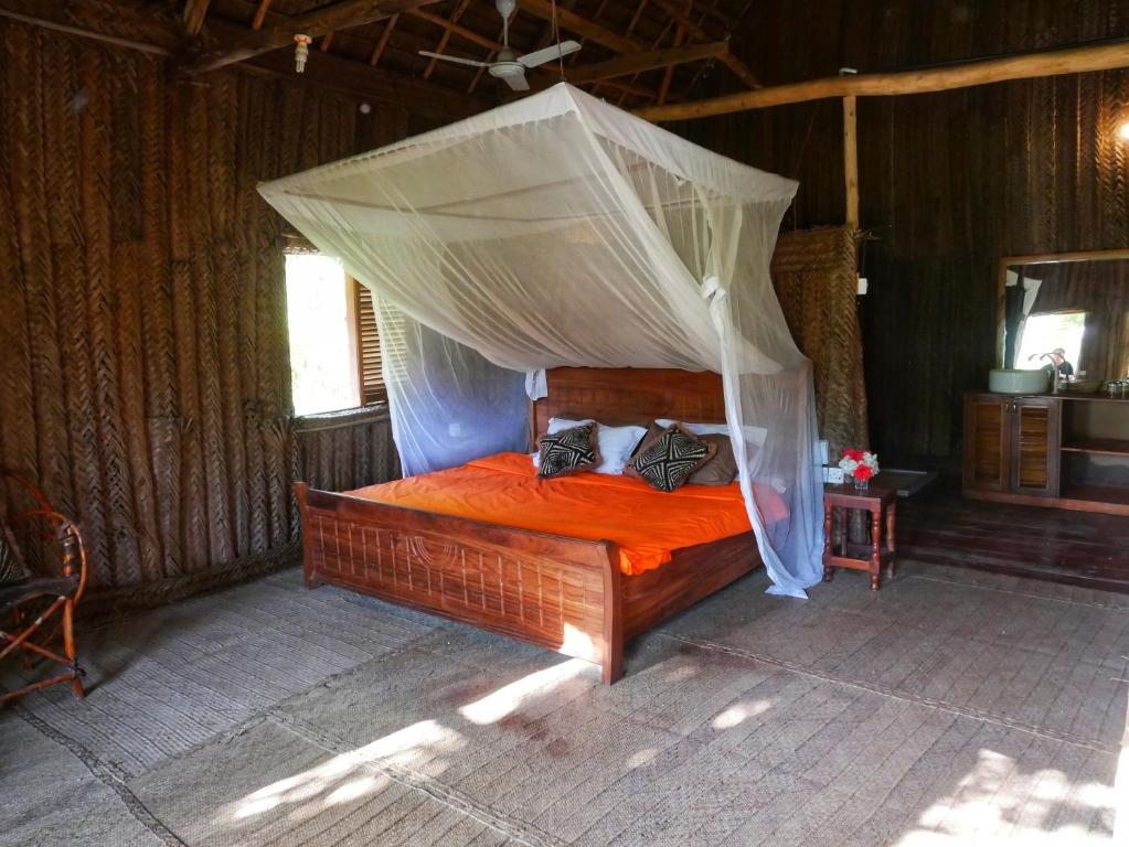COCO REEF ECOLODGE photo