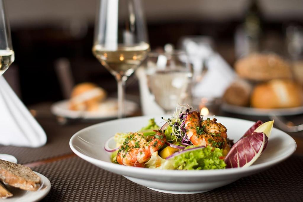 Φαγητό και ποτό