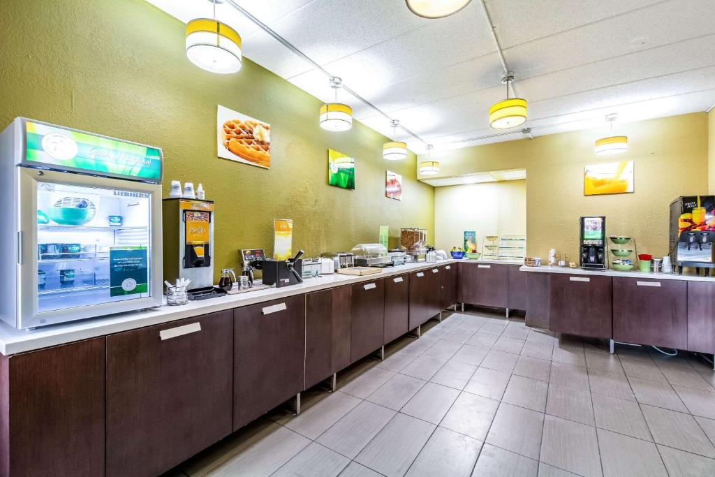 Quality Inn & Suites Southport 호텔 이미지 1