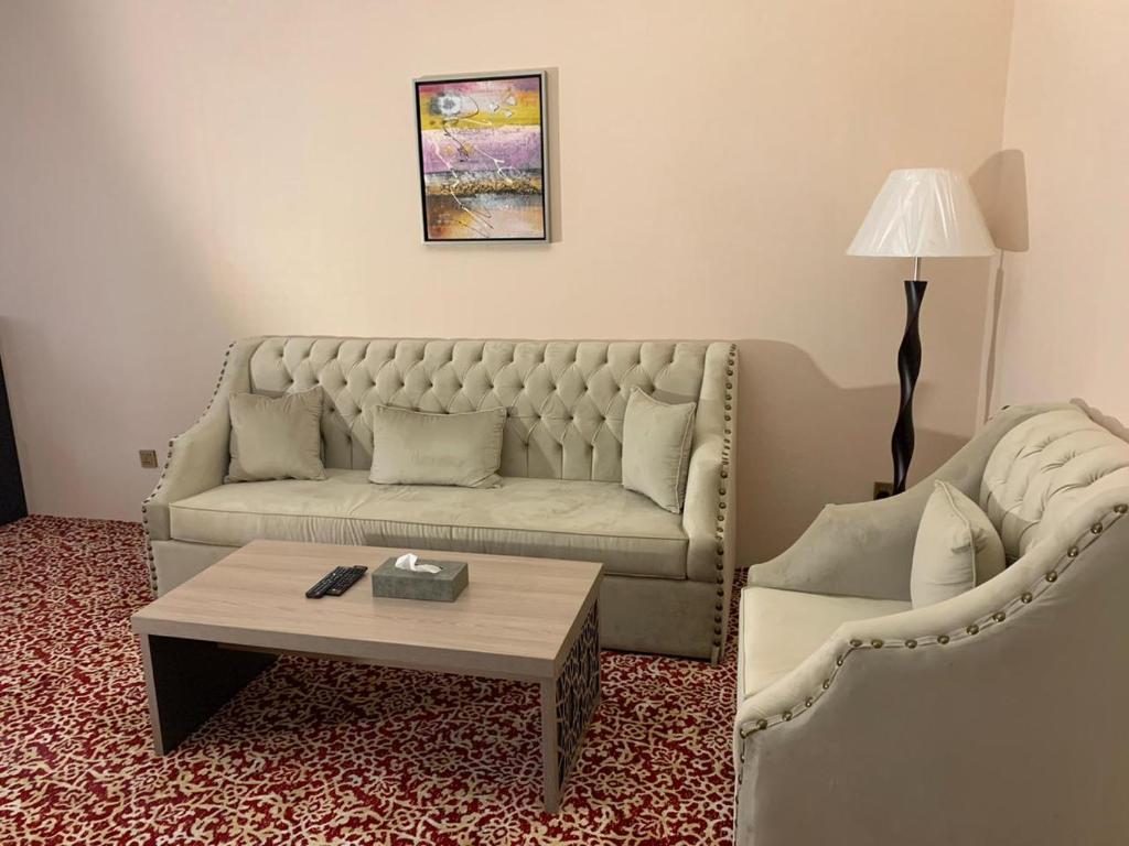 Delphinium hotel photo