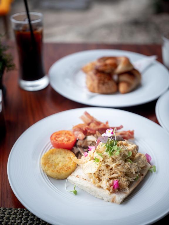 อาหารและเครื่องดื่ม