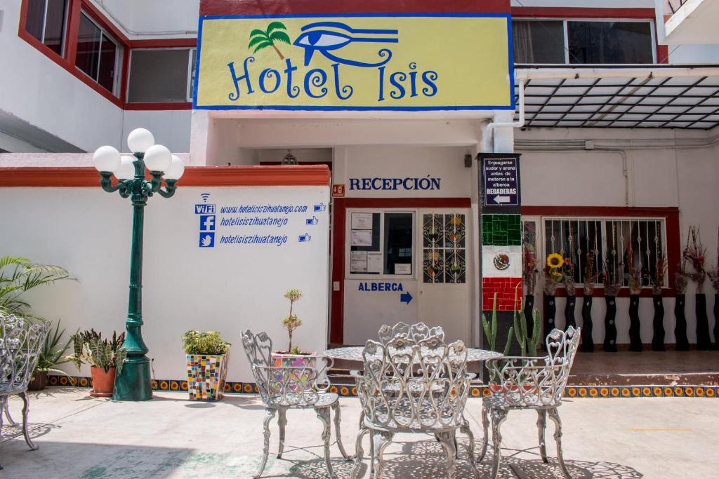 Hotel Isis photo