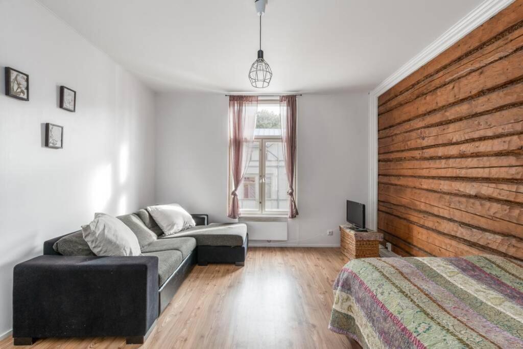 SELF-SERVICE apt 10 min from bus-&amp;railway station, free bike! — Hotel in Vaasa
